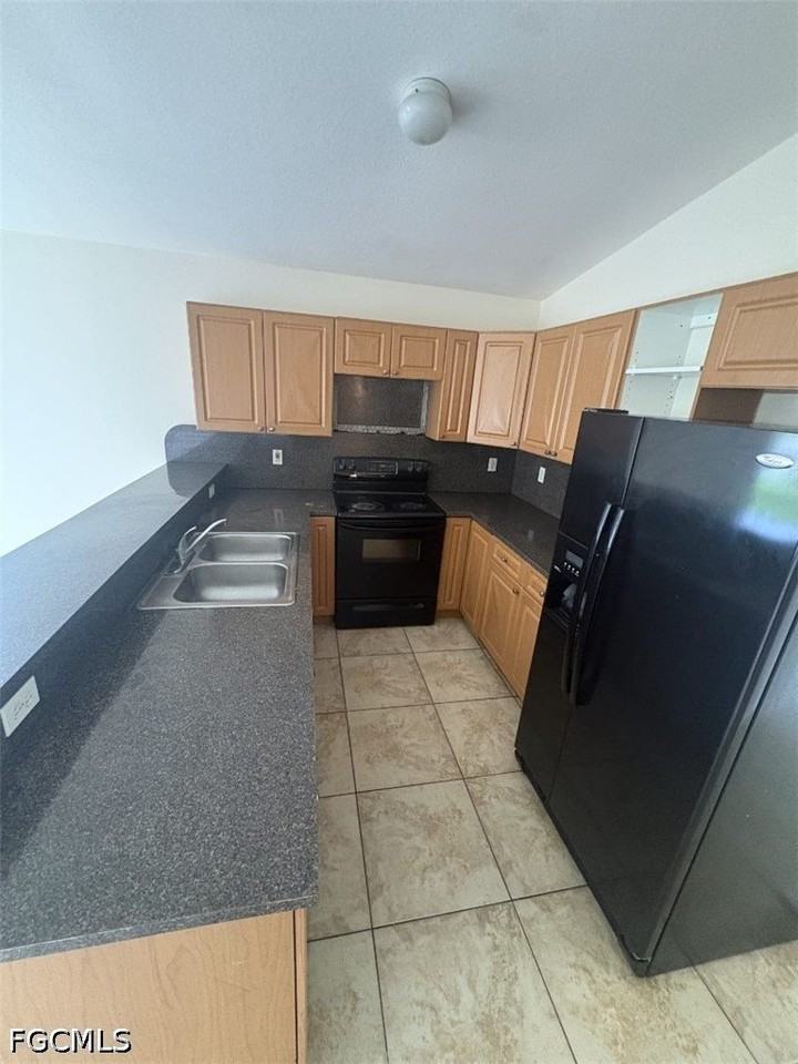 4768 Jordan Ave S - Photo 2 of 6