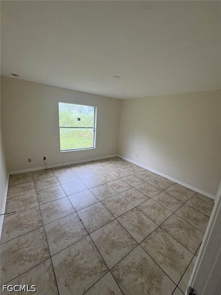 4768 Jordan Ave S - Photo 5 of 6