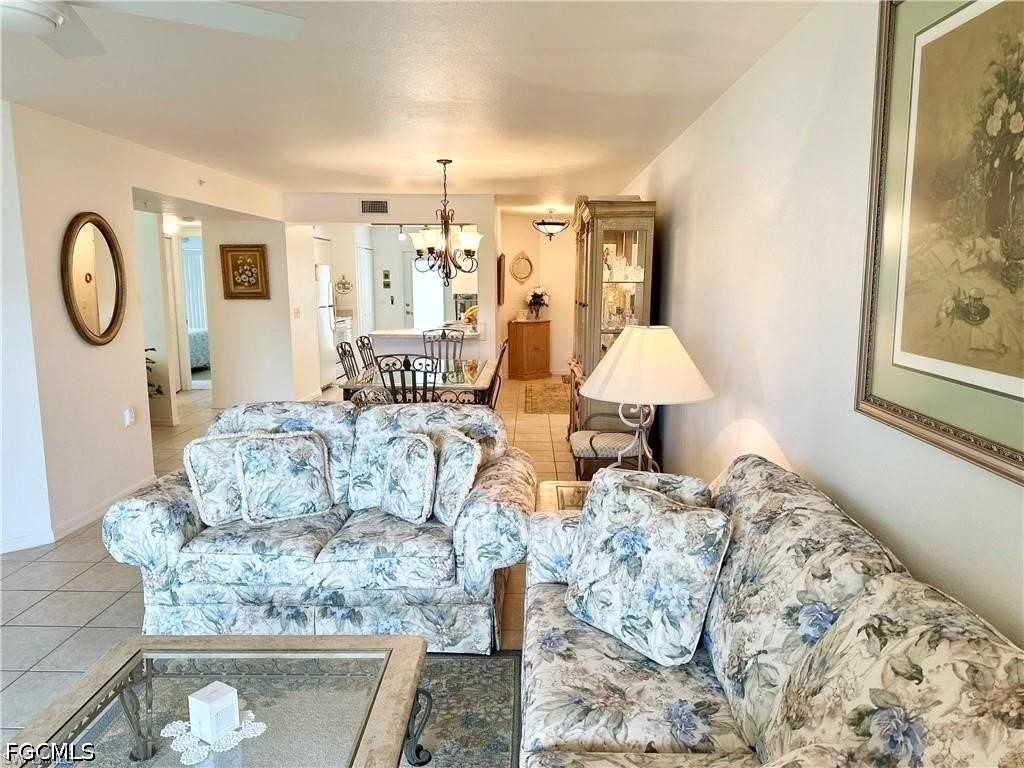 25762 Lake Amelia Way #105 - Photo 5 of 28