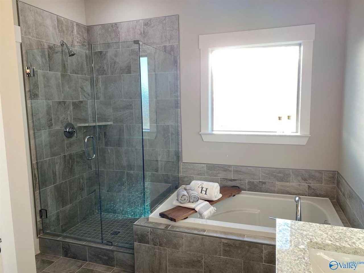 161 Rosemary Ayers Dr - Photo 5 of 8