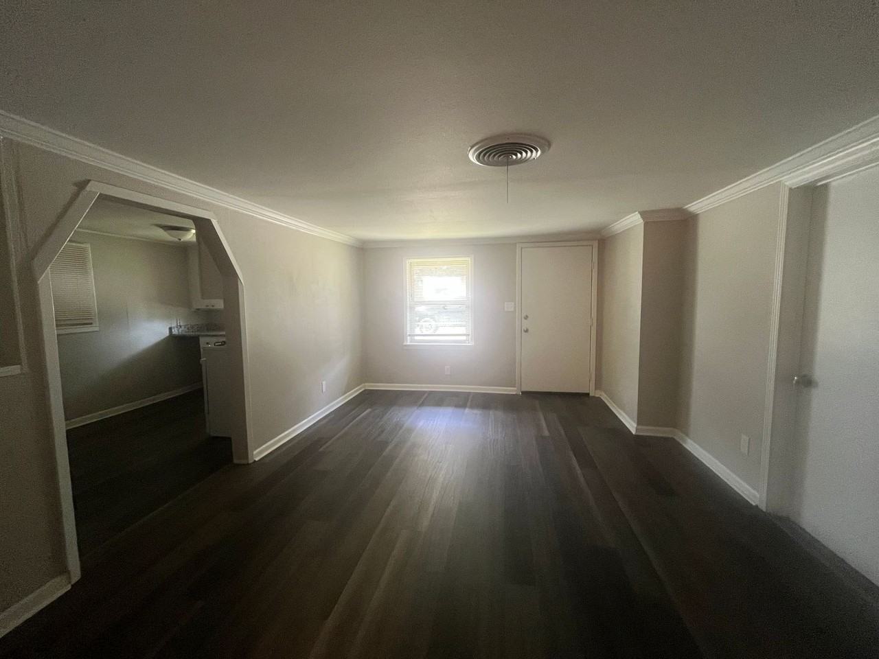 508 Wallace Rd - Photo 4 of 16