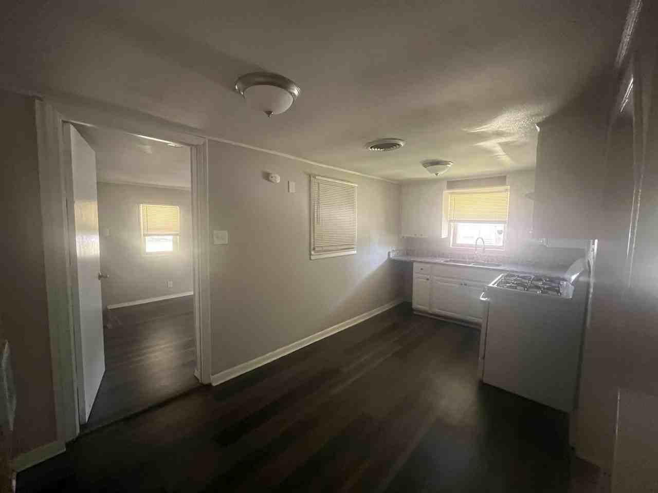 508 Wallace Rd - Photo 5 of 16