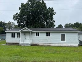 featured image of 2201 Chestnut Ave