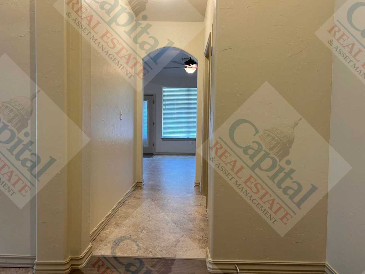 20630 Frontier Pl - Photo 3 of 33