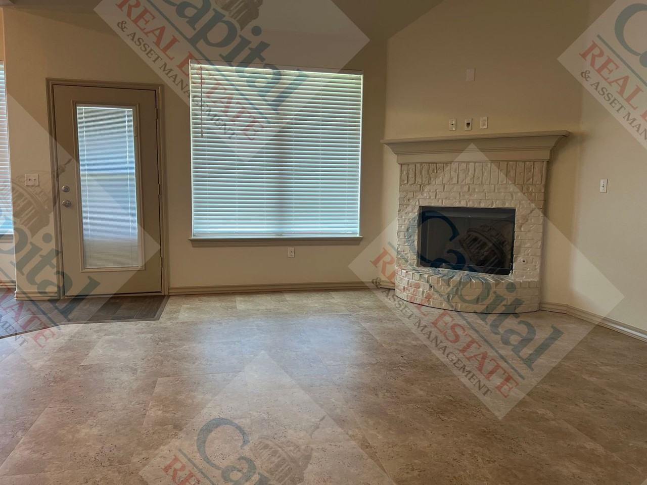 20630 Frontier Pl - Photo 4 of 33