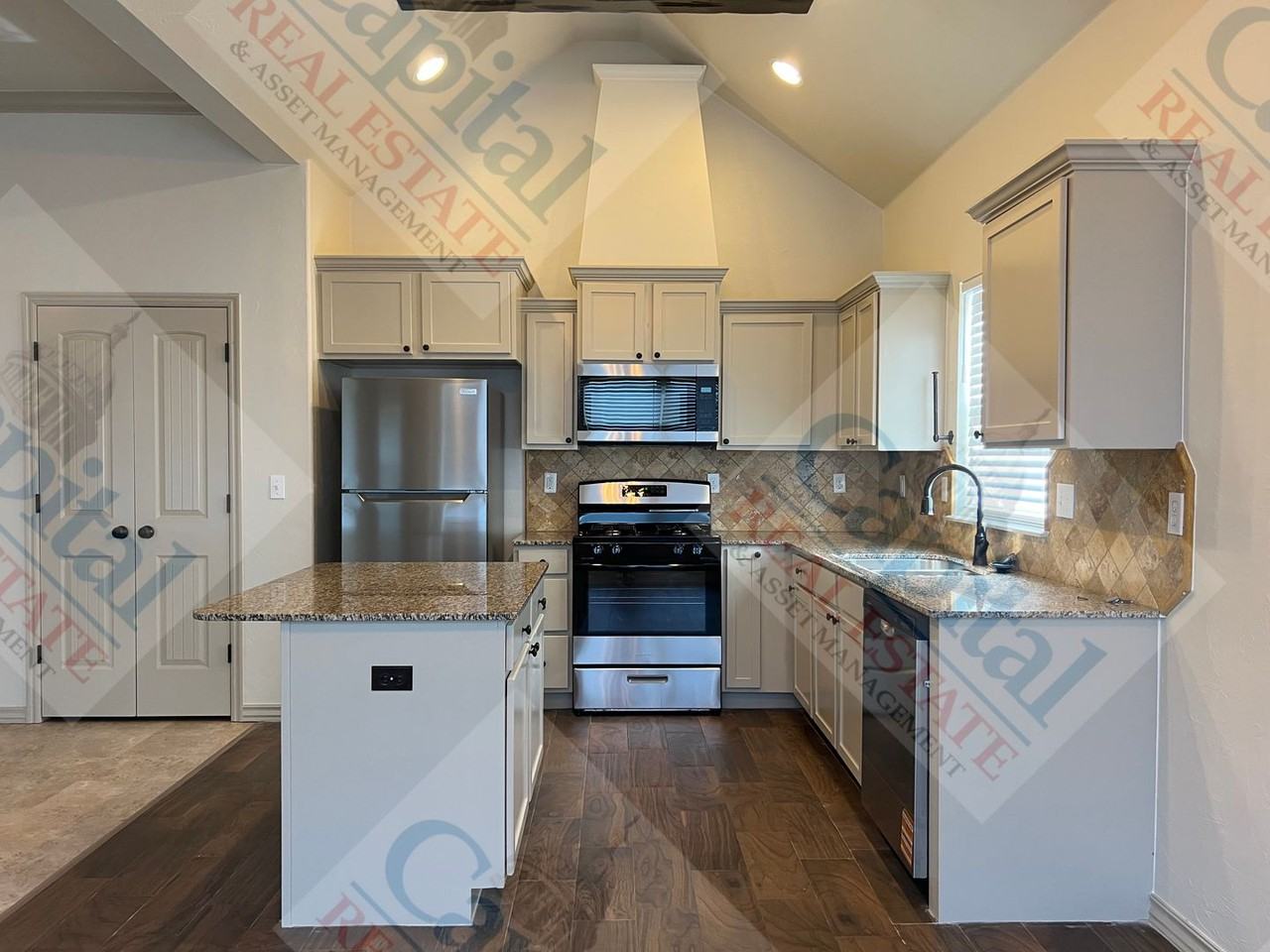 20630 Frontier Pl - Photo 7 of 33