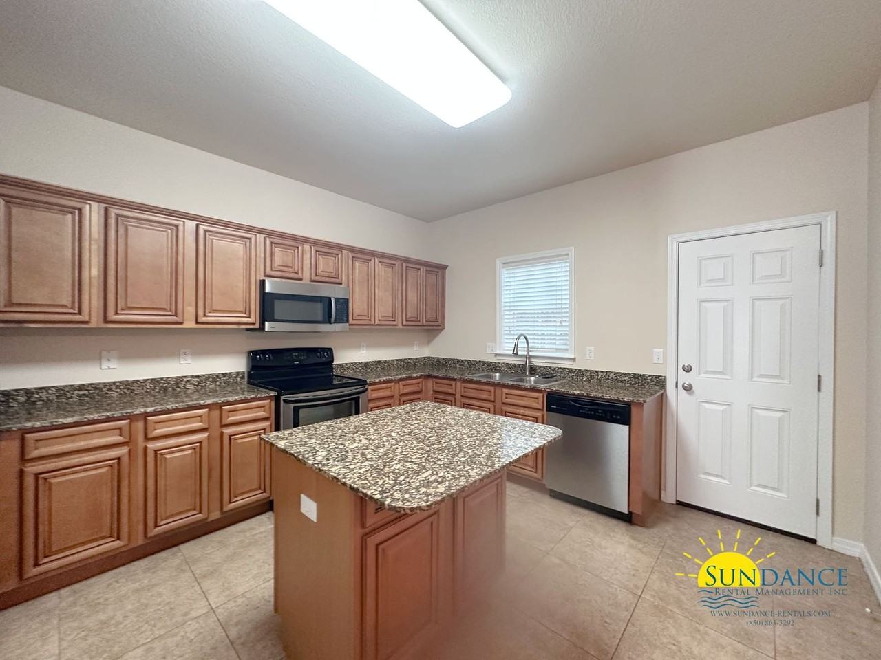 1494 Bentley Cir - Photo 6 of 26