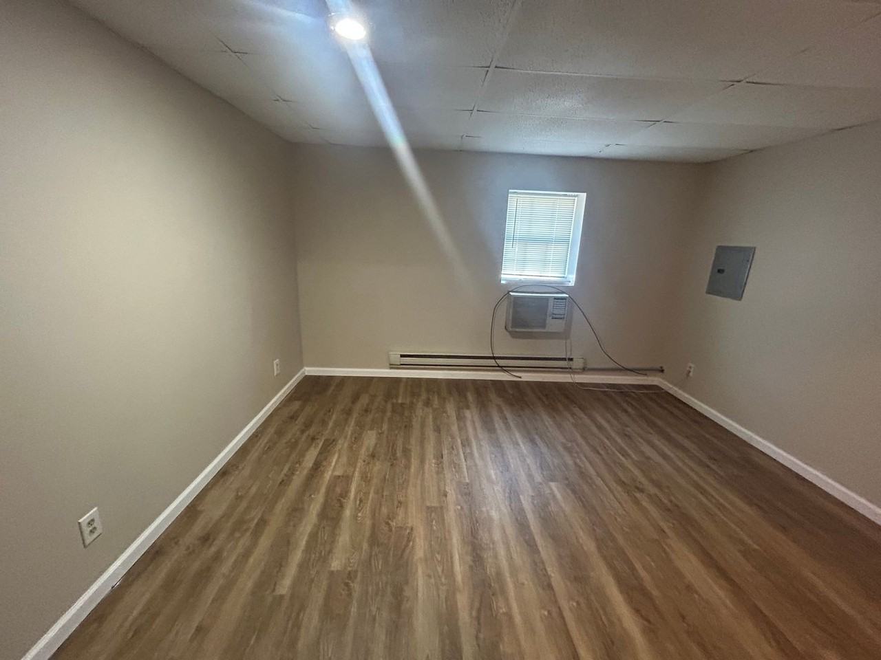 9845 W Smith St - Photo 5 of 7