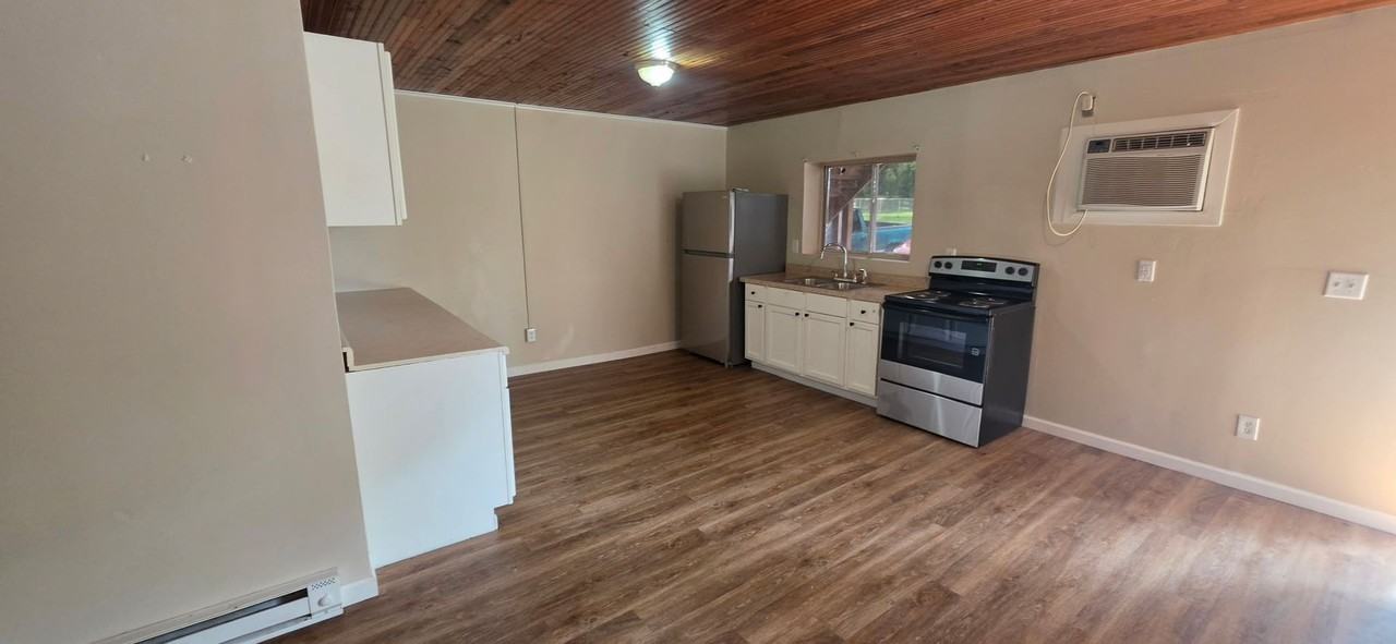 9841 W Smith St - Photo 2 of 7