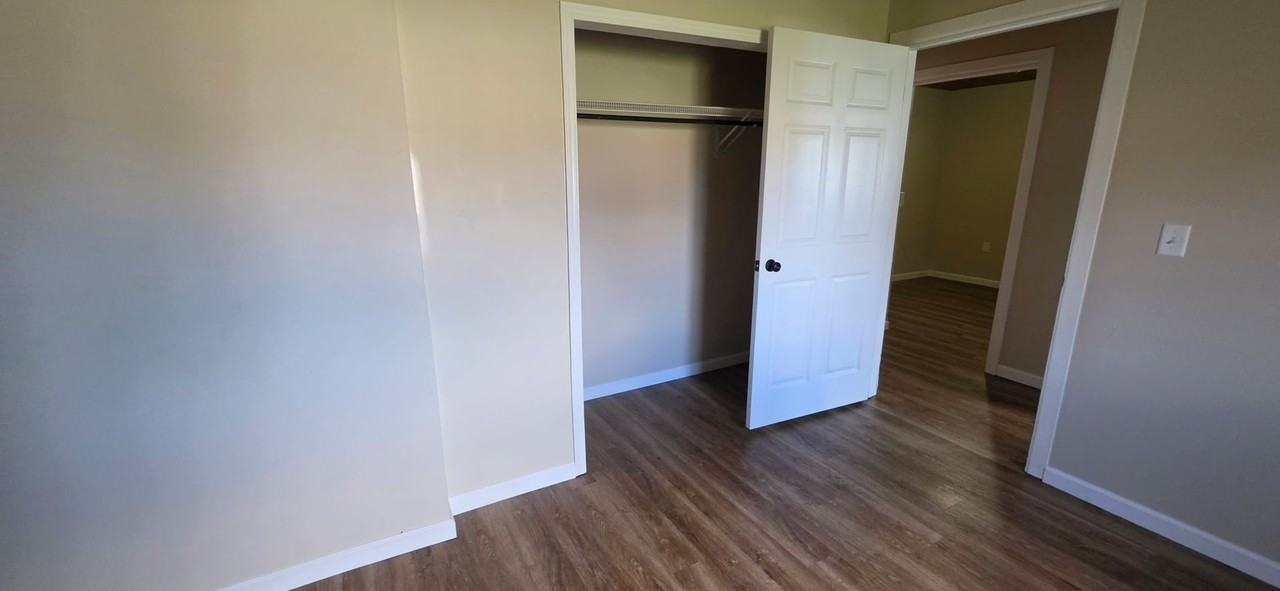9841 W Smith St - Photo 5 of 7