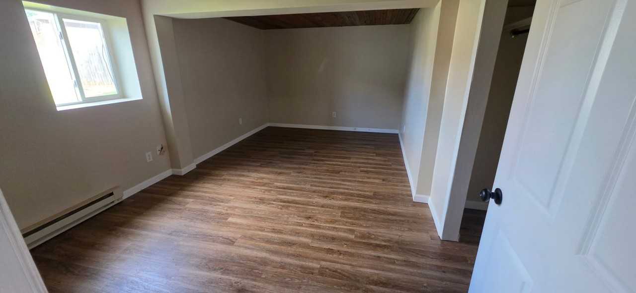 9841 W Smith St - Photo 6 of 7