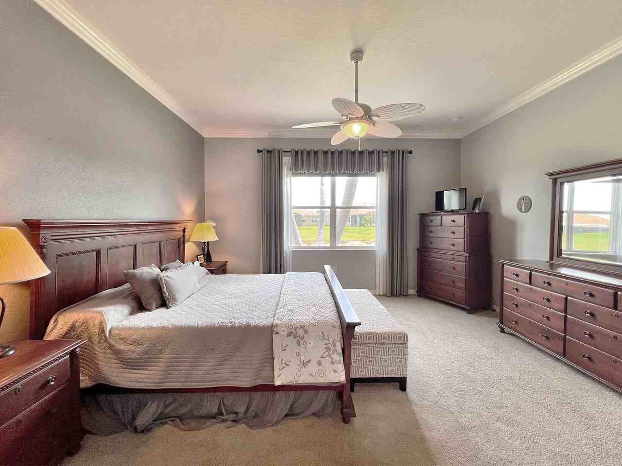 5225 Pebble Beach Blvd - Photo 7 of 16