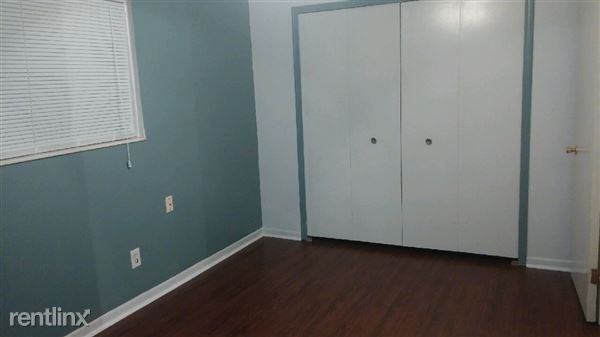 35920 Main St - Photo 3 of 6