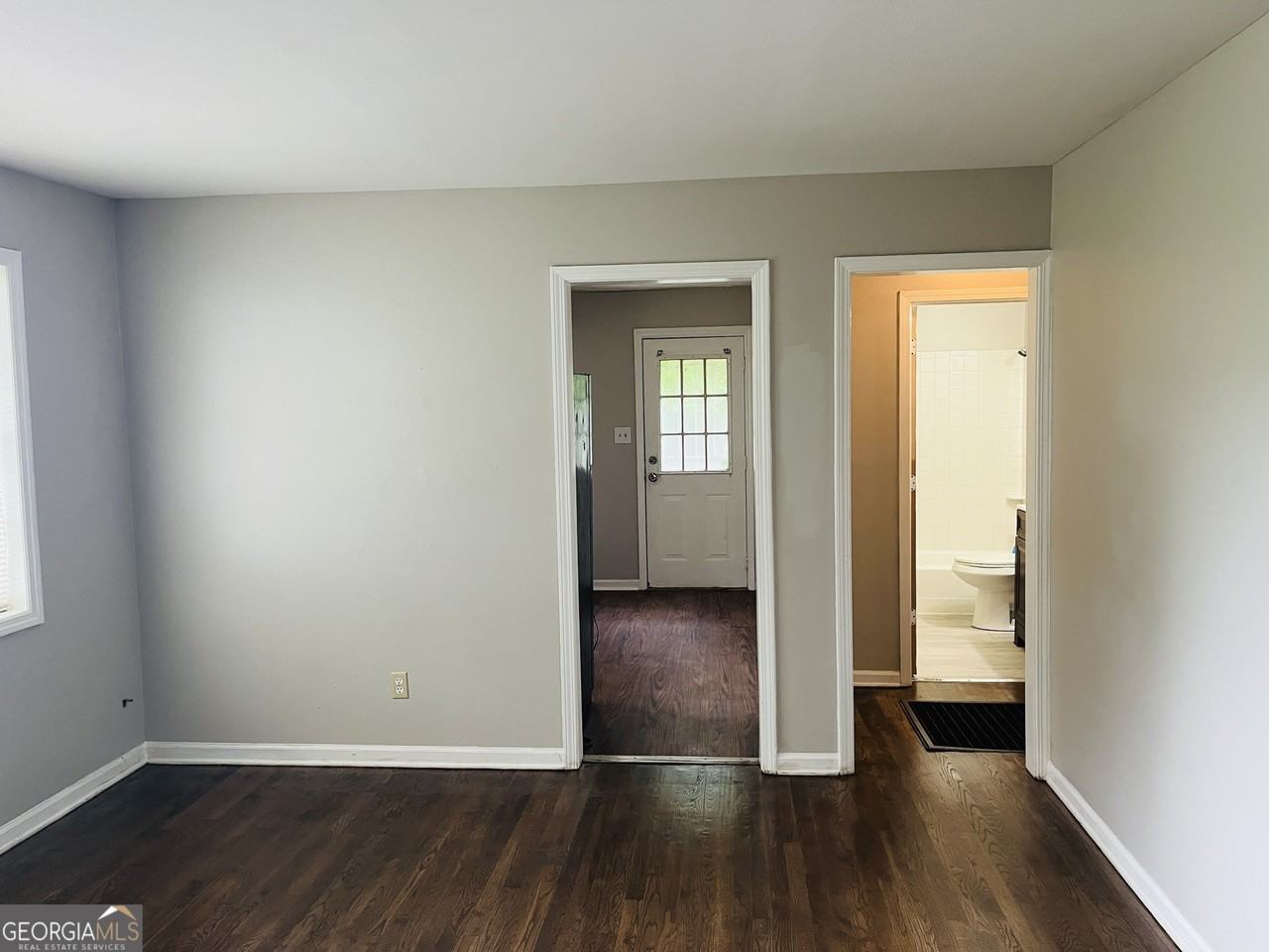217 W Central Ave #B - Photo 3 of 17