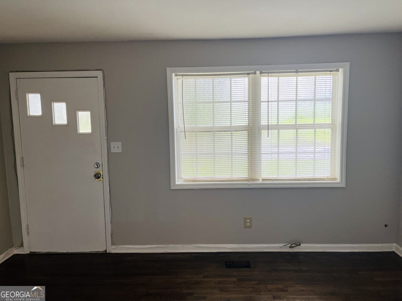 217 W Central Ave #B - Photo 4 of 17