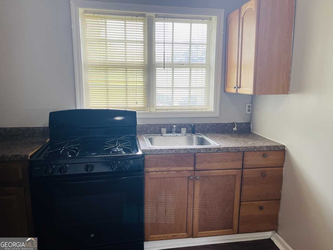 217 W Central Ave #B - Photo 7 of 17