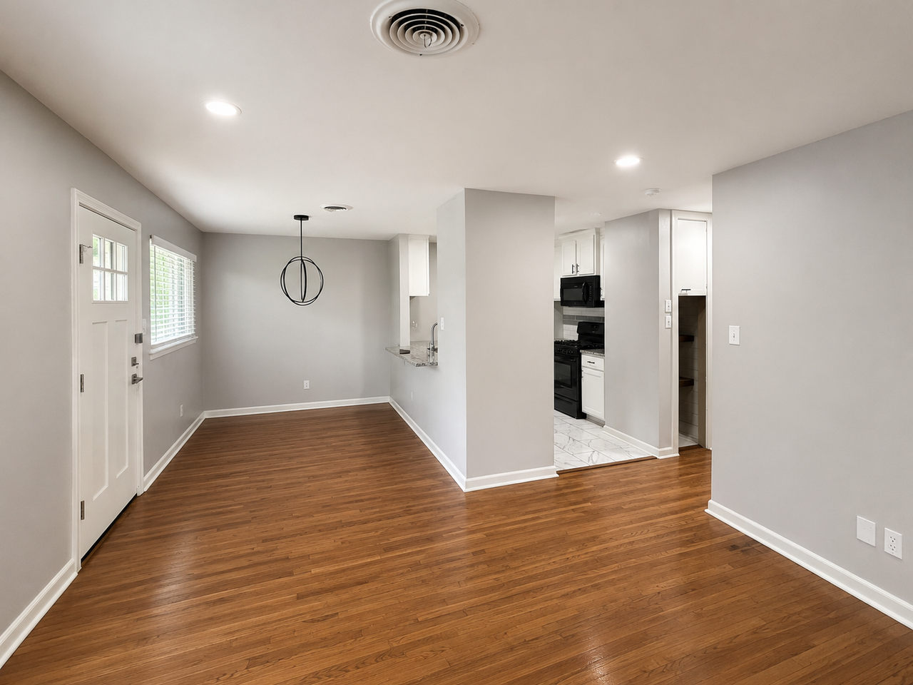 7515 N St - Photo 2 of 10
