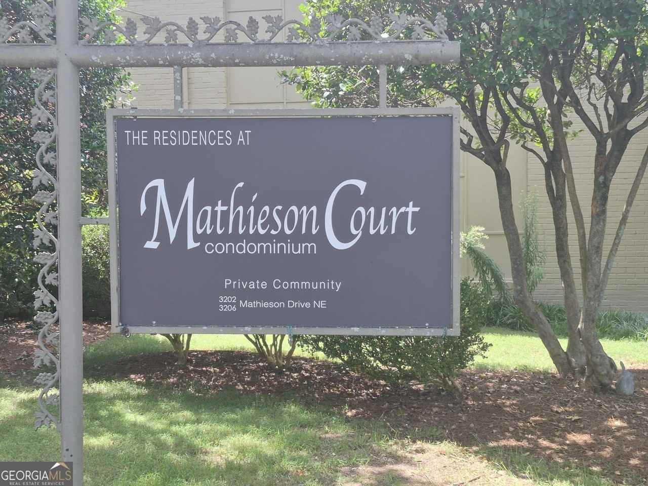 3206 Mathieson Dr Ne #4