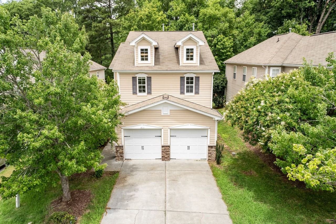 3010 Remington Oaks Cir - Photo 2 of 28