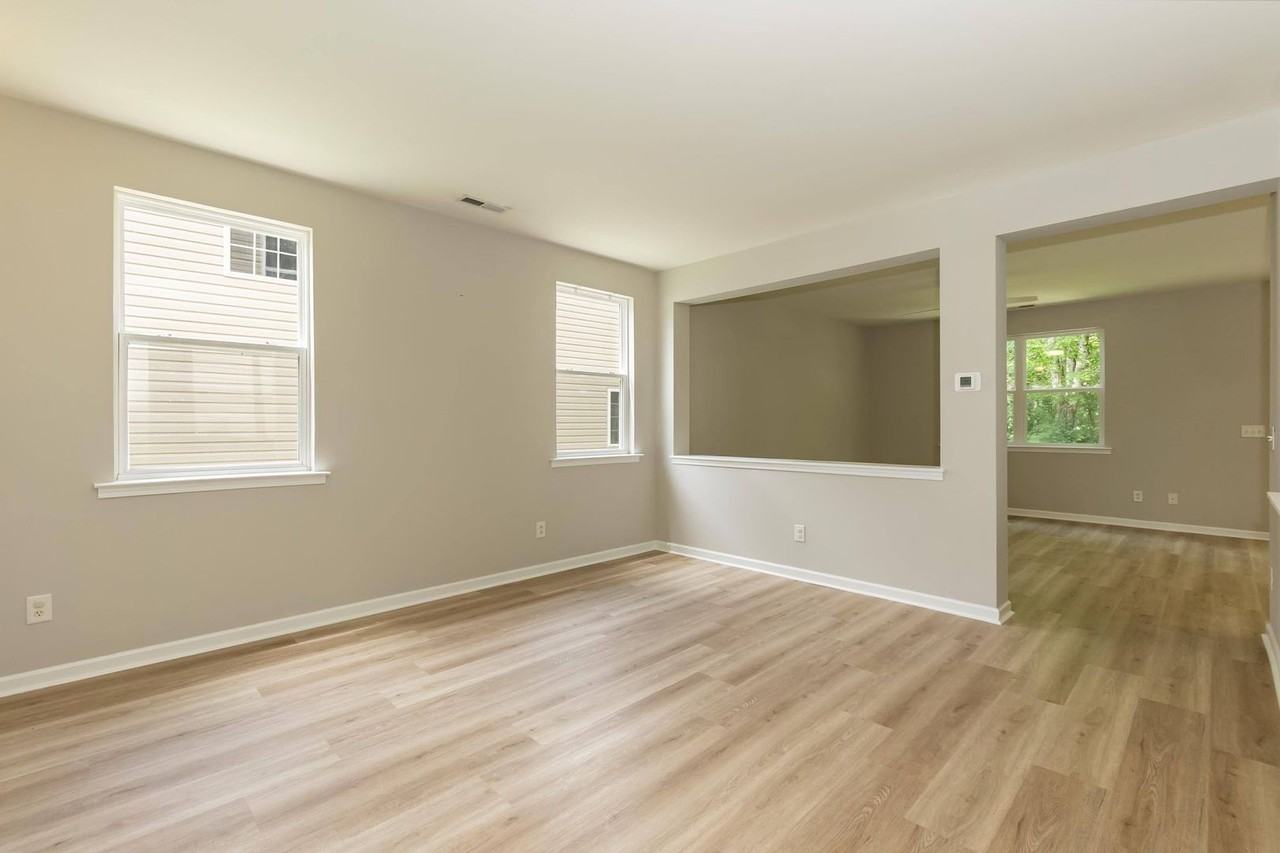 3010 Remington Oaks Cir - Photo 7 of 28