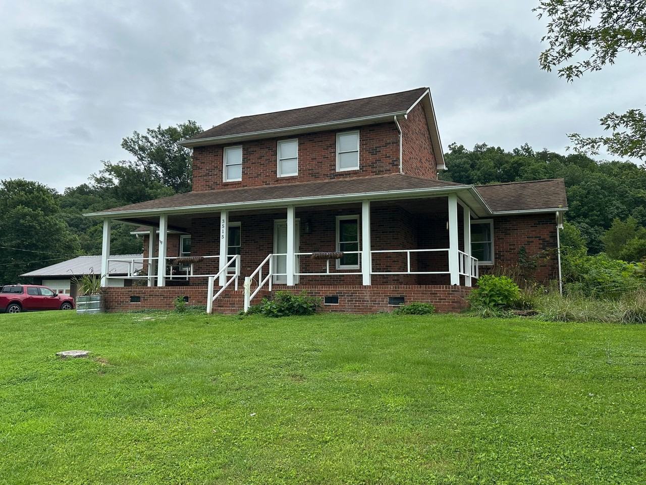 3515 Reservoir Rd - Photo 2 of 47