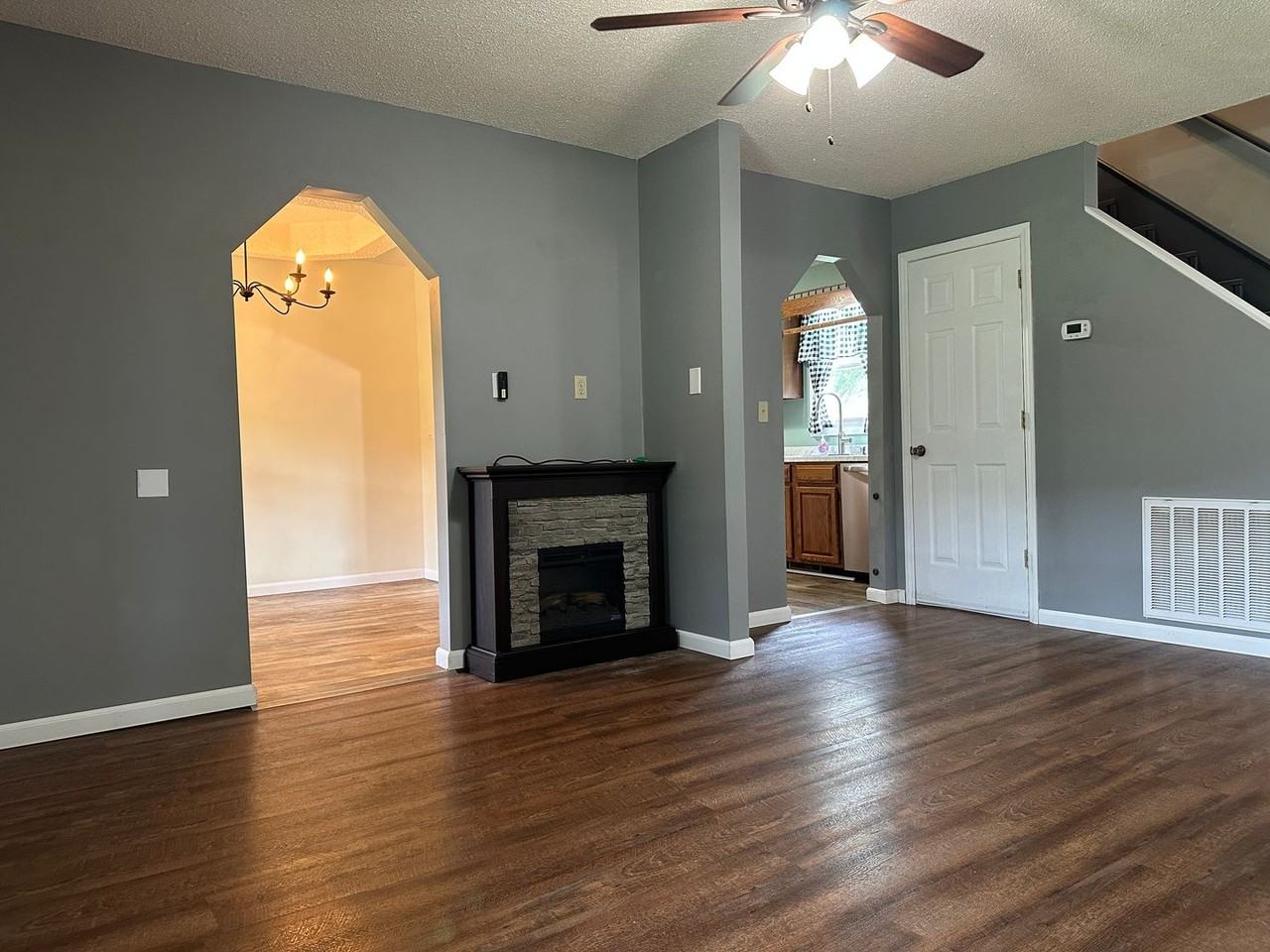 3515 Reservoir Rd - Photo 4 of 47