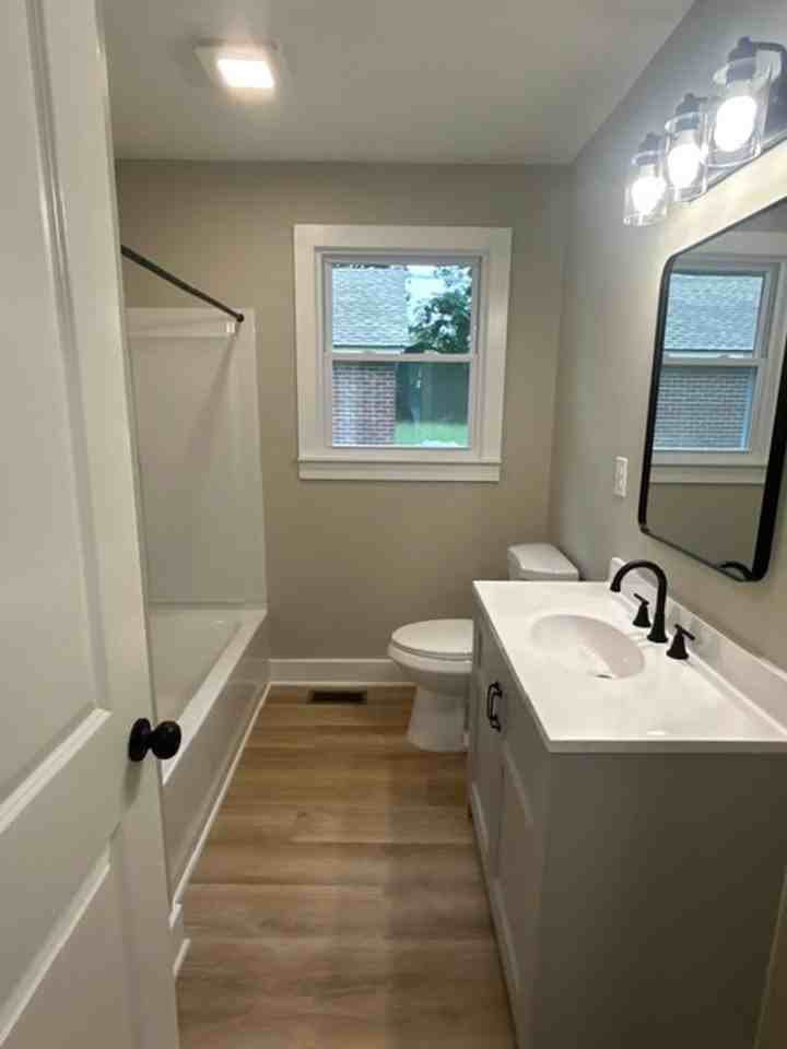 201 Meadors Ave - Photo 3 of 21