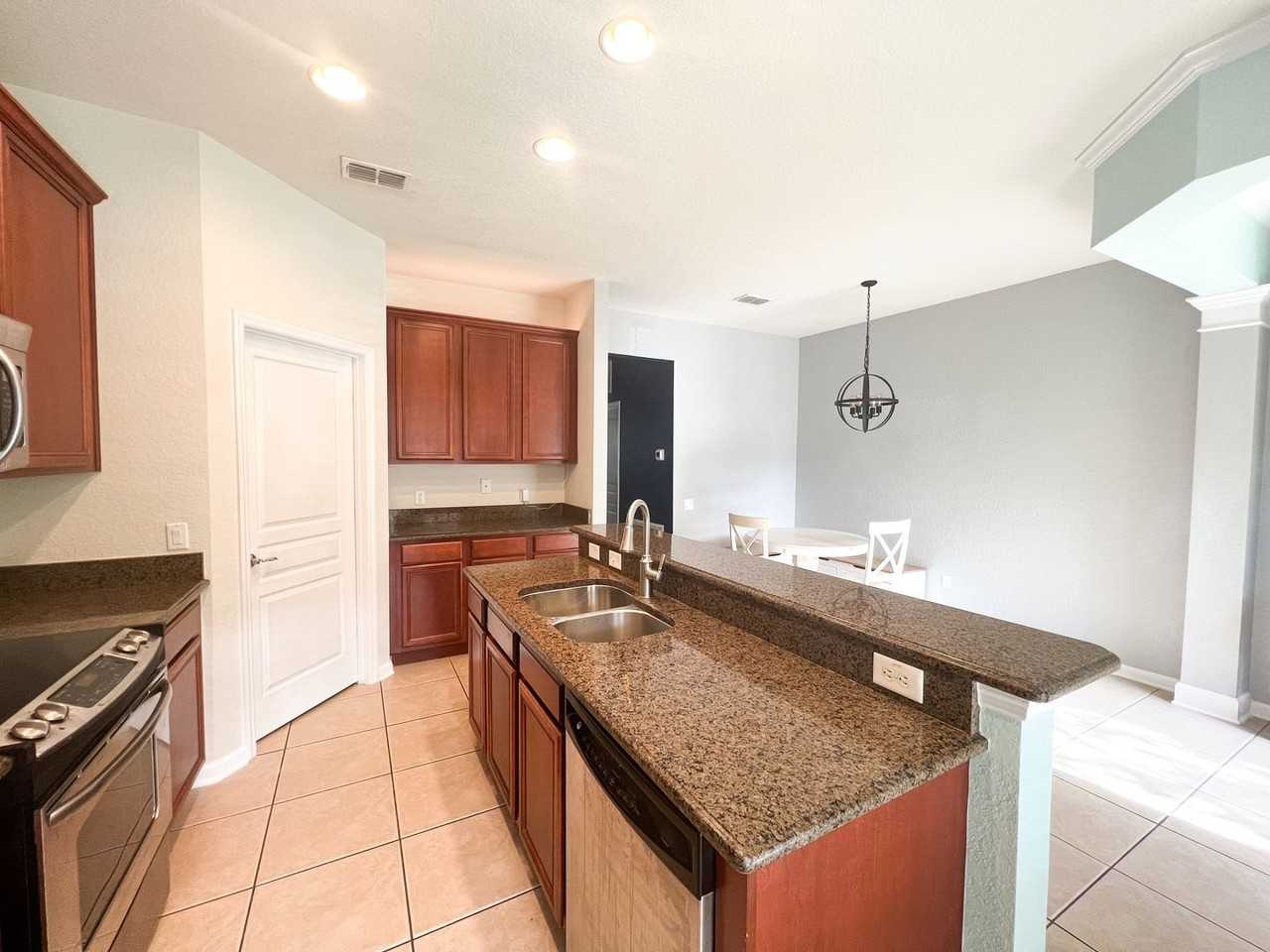 7722 Fairgrove Ave - Photo 2 of 21