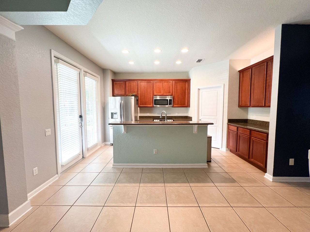 7722 Fairgrove Ave - Photo 3 of 21