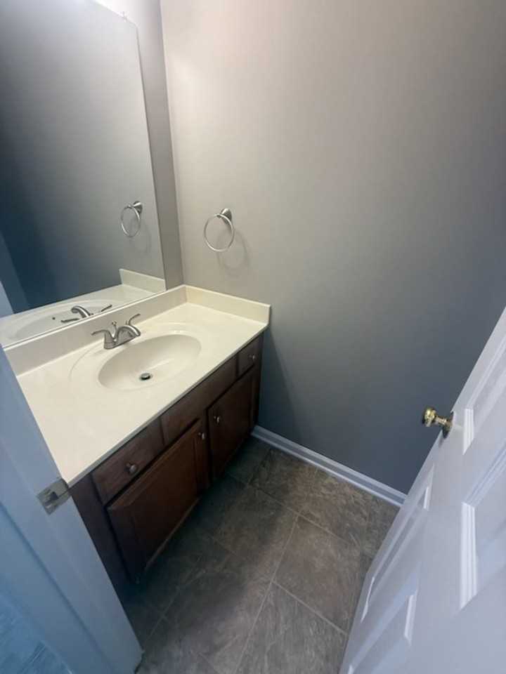 4121 Bentley Dr - Photo 7 of 9