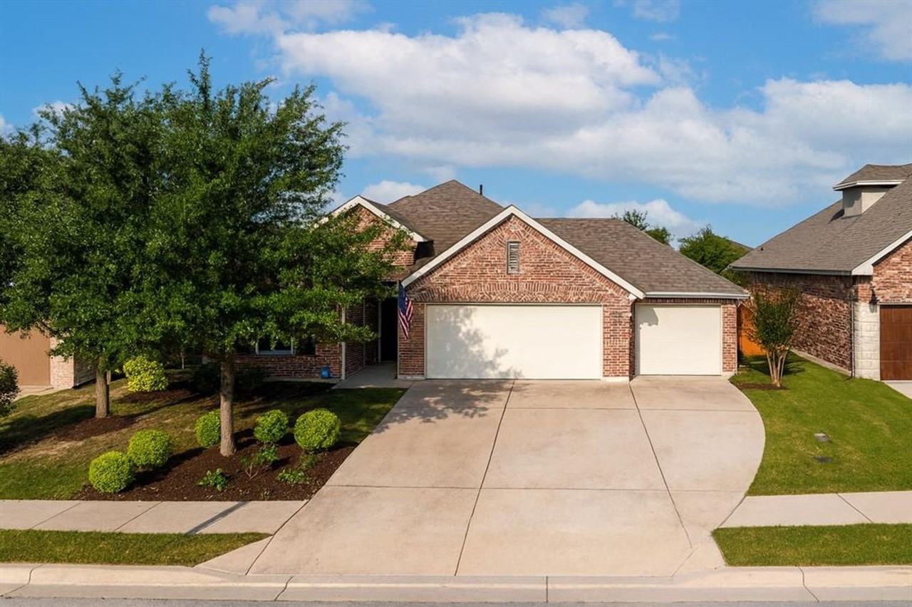 4216 Hannover Way - Photo 4 of 35