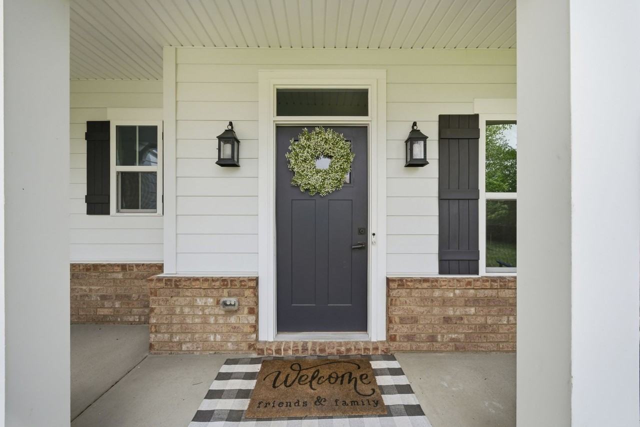 1741 Watershed Ct - Photo 4 of 47
