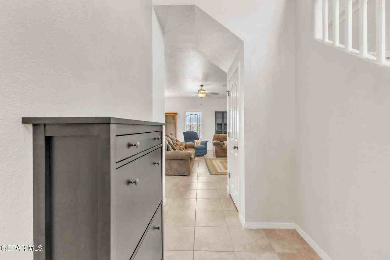 7359 Burntside Ln - Photo 2 of 26