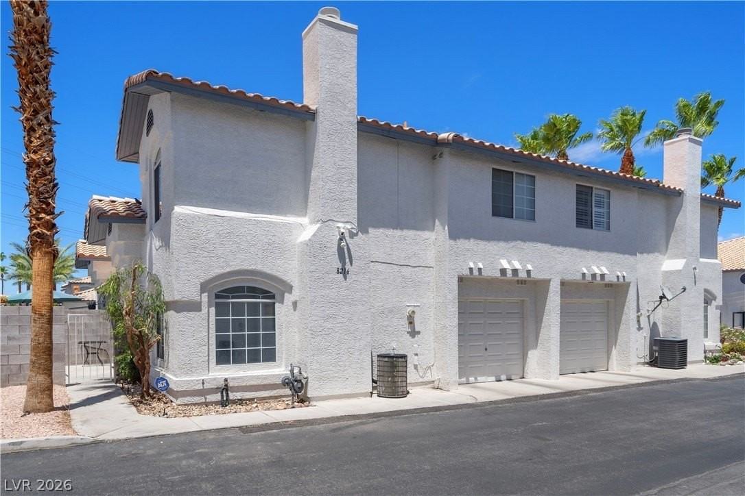 8216 Diamond Star Ct - Photo 2 of 25