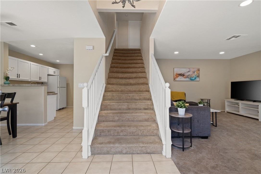 8216 Diamond Star Ct - Photo 5 of 25