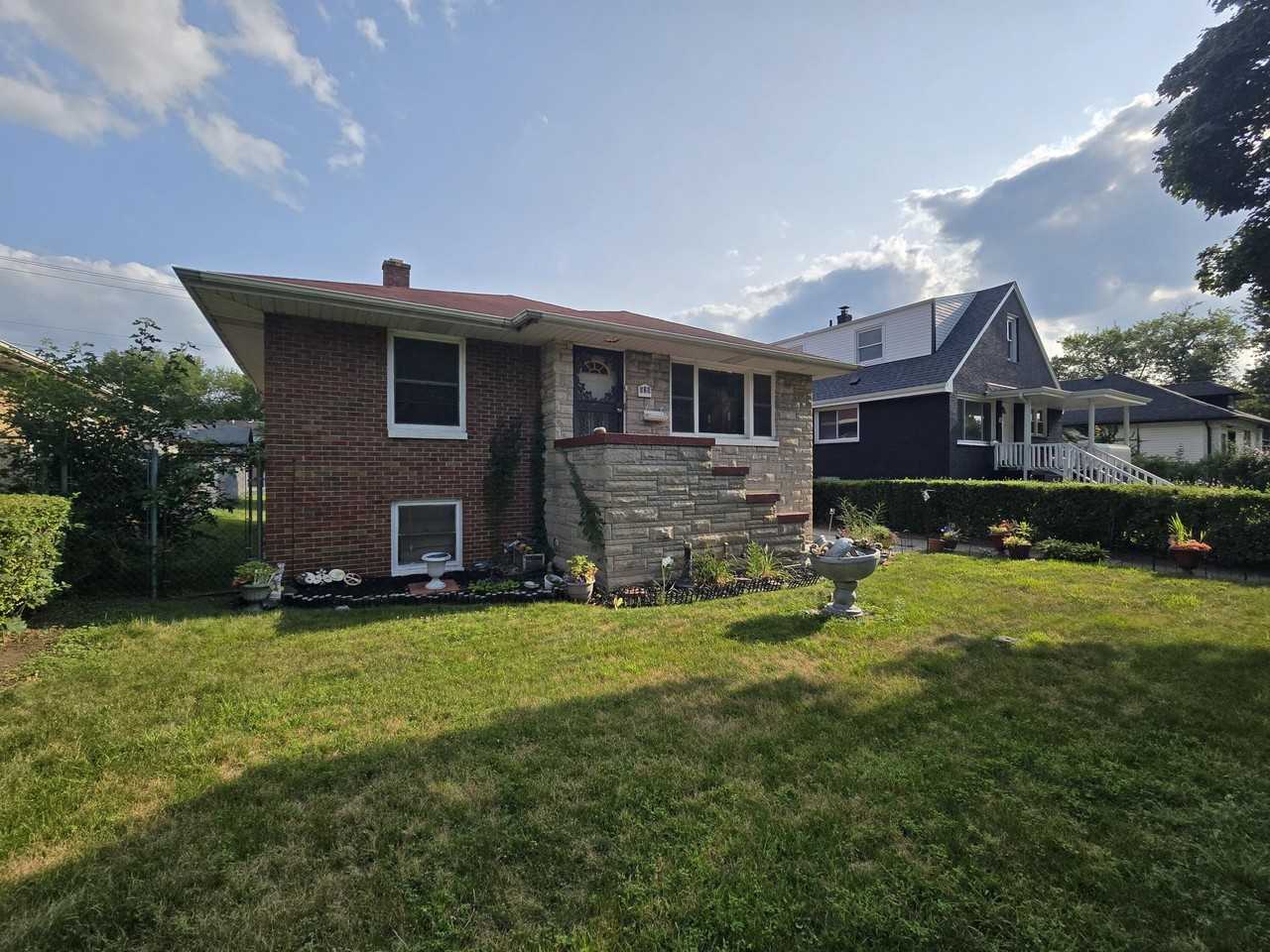535 E 43rd Ave - Photo 2 of 27