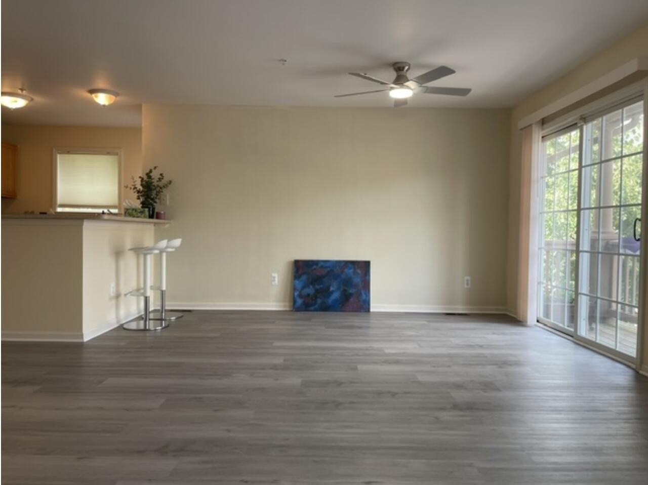 2806 Barclay Way - Photo 4 of 38