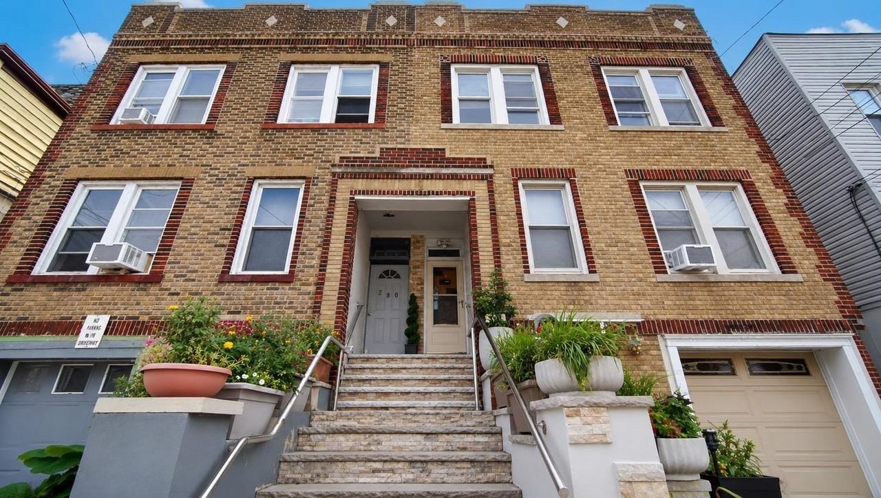 291 Linden Ave
