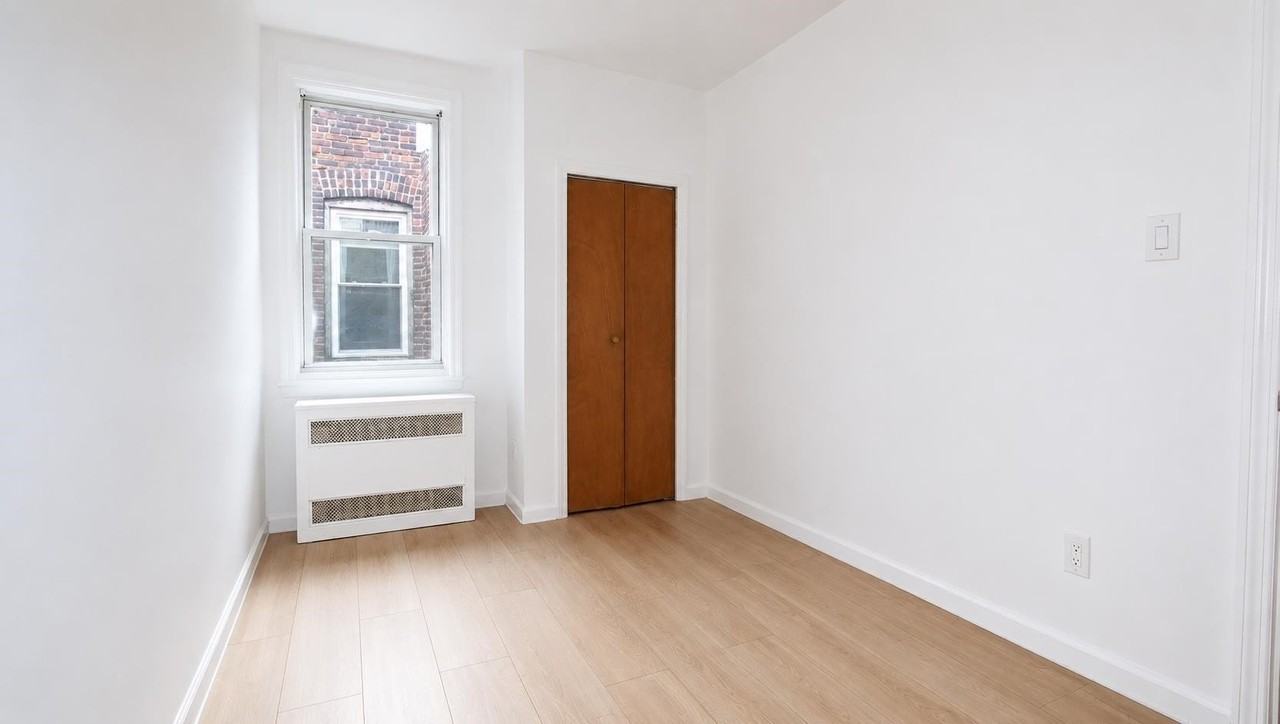 291 Linden Ave - Photo 6 of 13