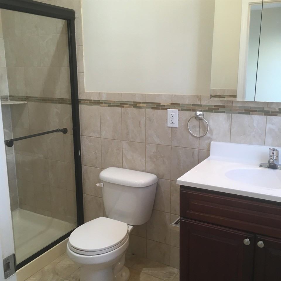 73 W 21st St #1 - Photo 6 of 9