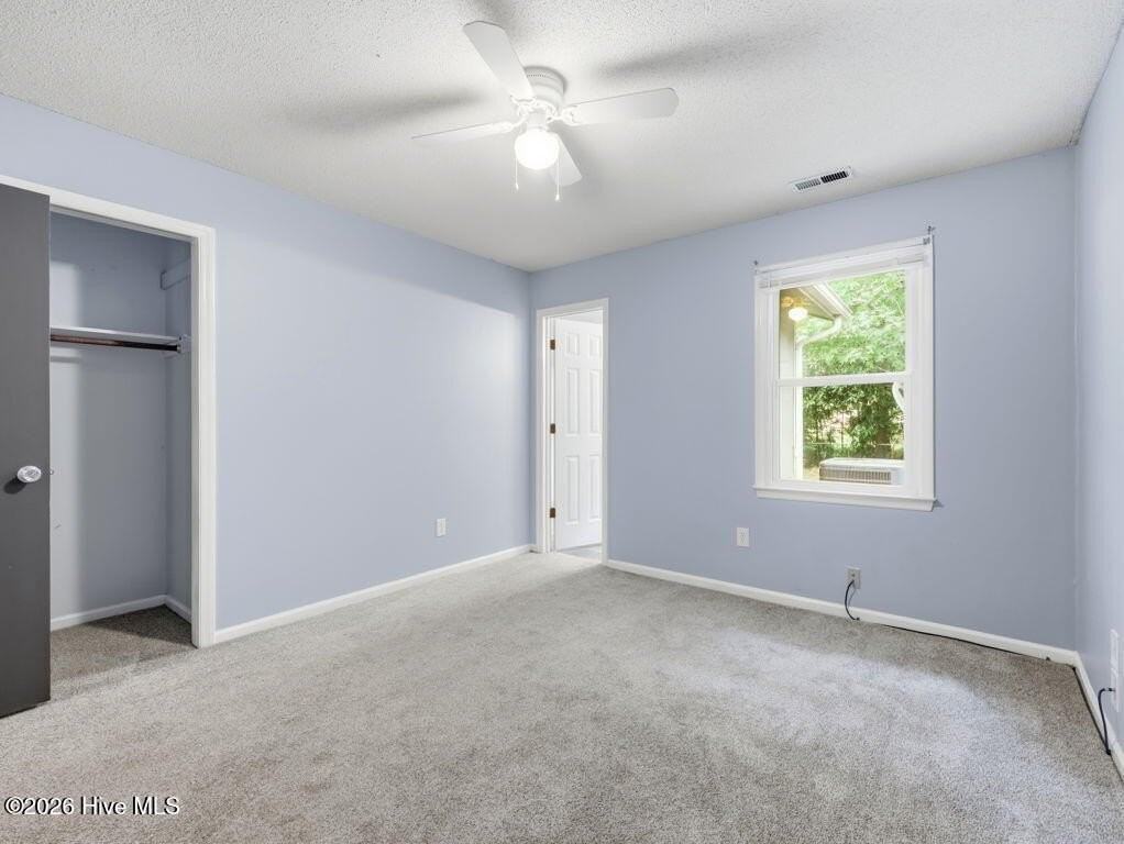 406 Cedar Creek Dr - Photo 6 of 12
