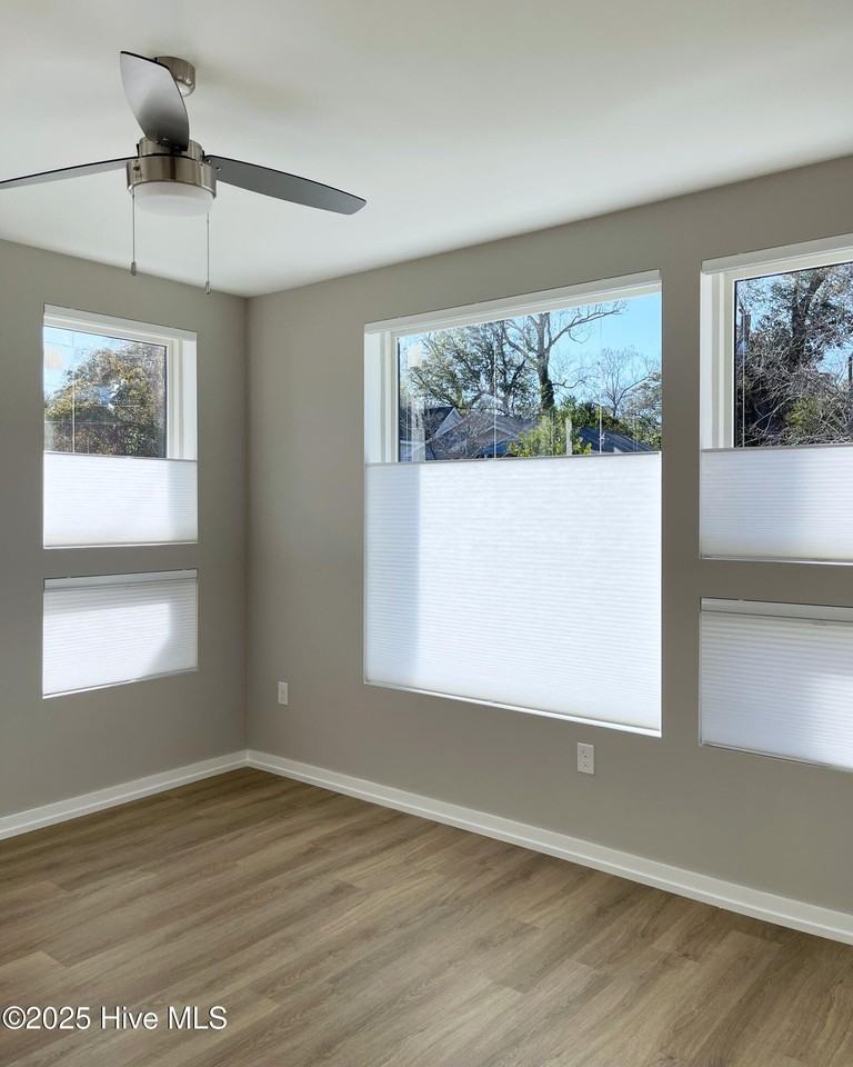 607 S 11th St #207 - Photo 3 of 12
