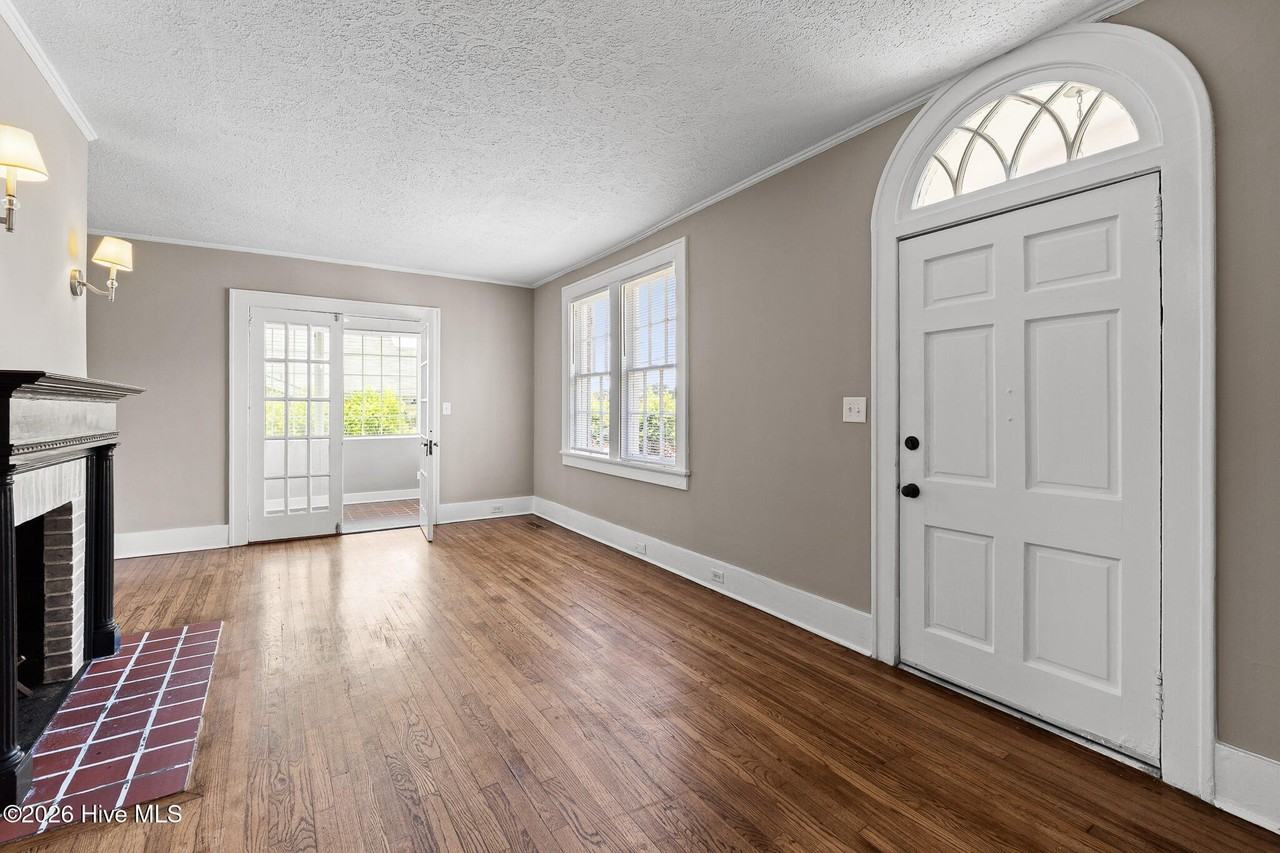 1013 Georgia Ave #A - Photo 2 of 18
