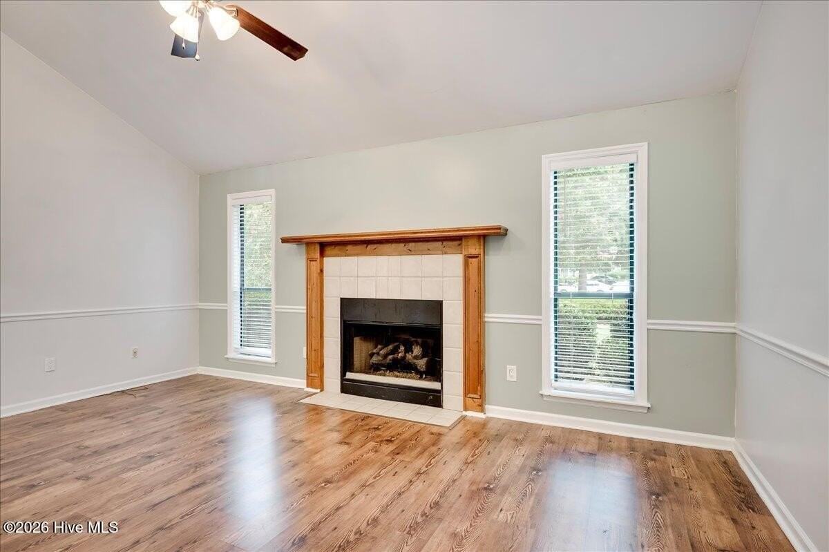 3101 Bobcat Ct - Photo 4 of 23