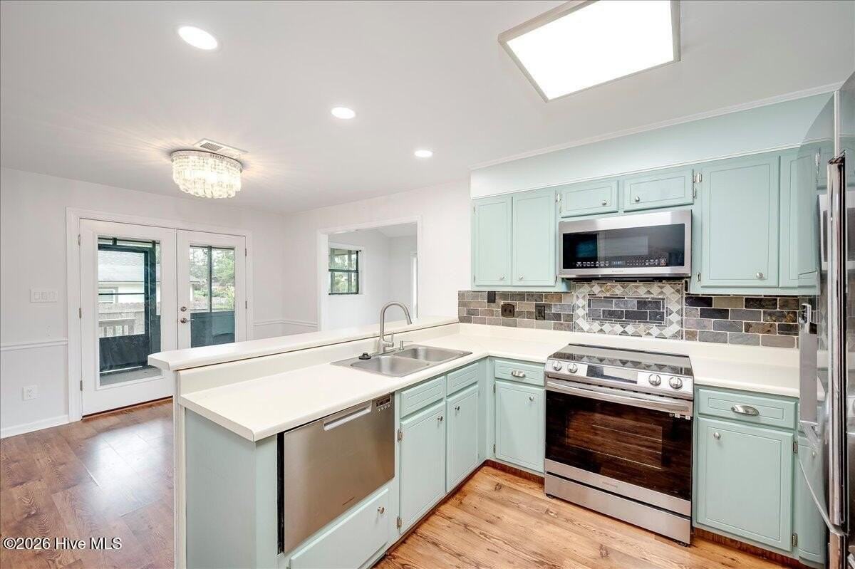 3101 Bobcat Ct - Photo 6 of 23