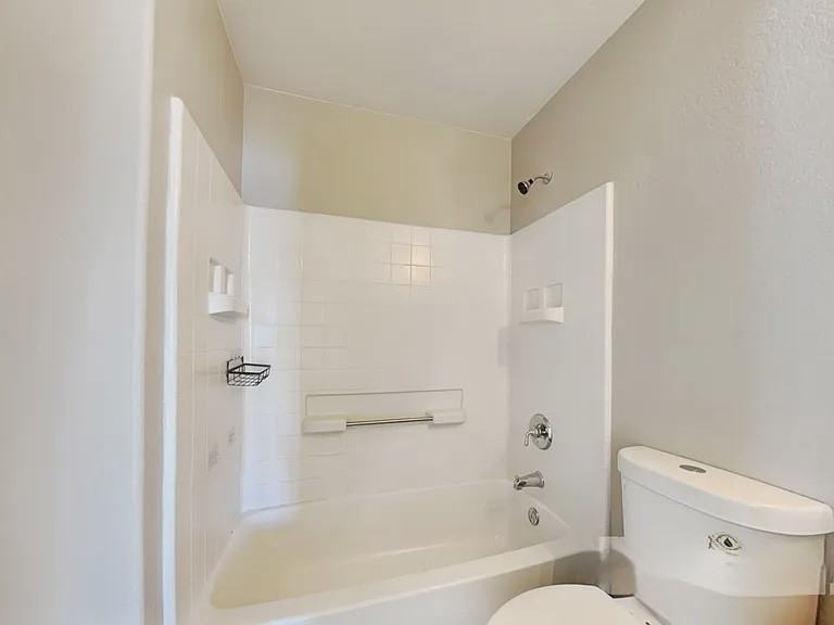 4822 Jebel Street - Photo 6 of 10