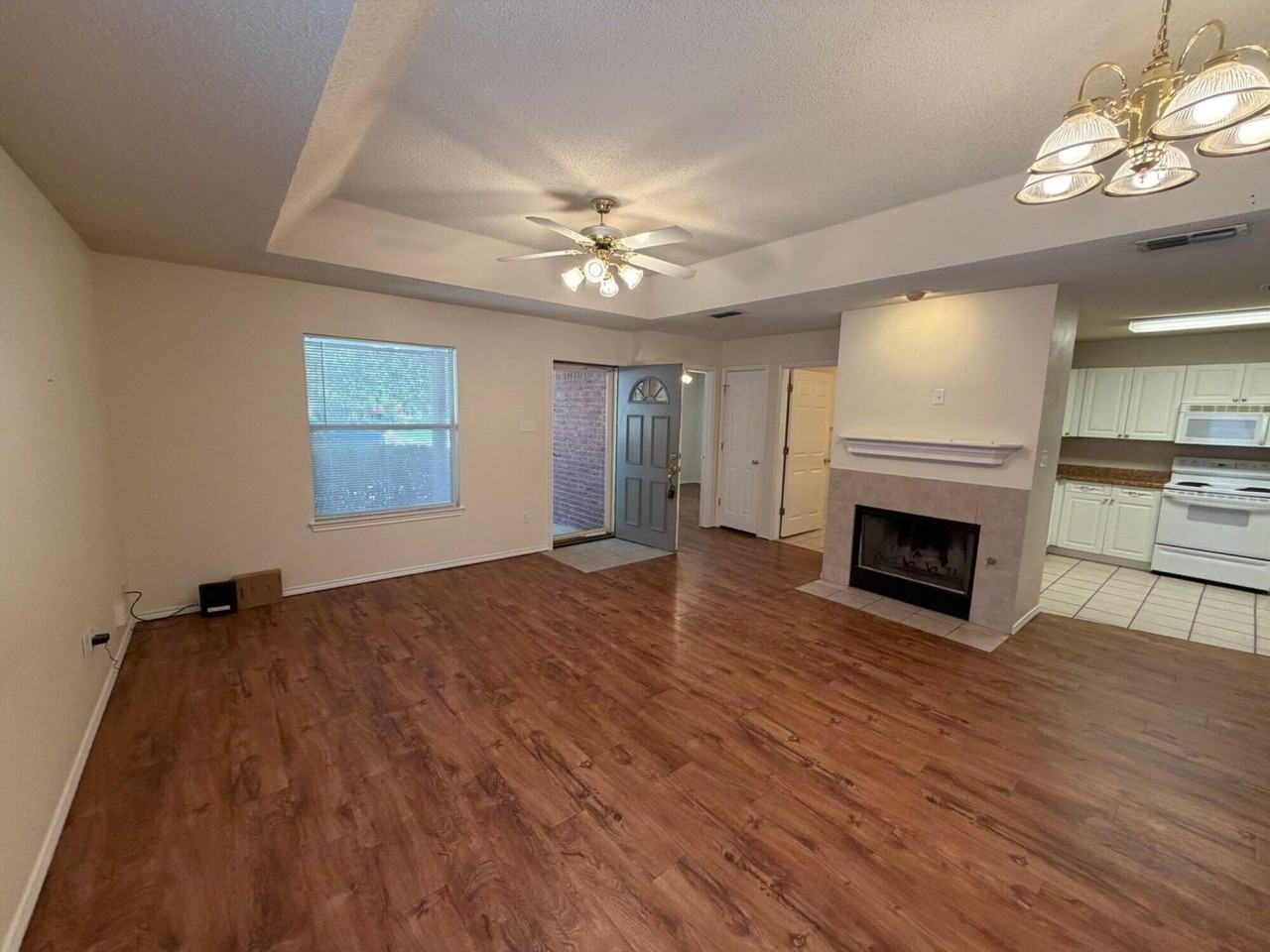 9709 Joliet Ave - Photo 2 of 14