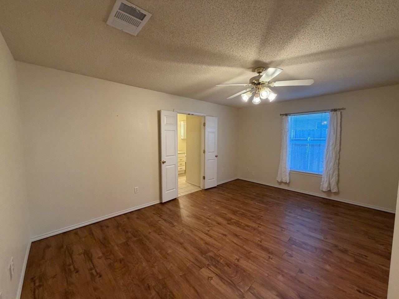 9709 Joliet Ave - Photo 6 of 14