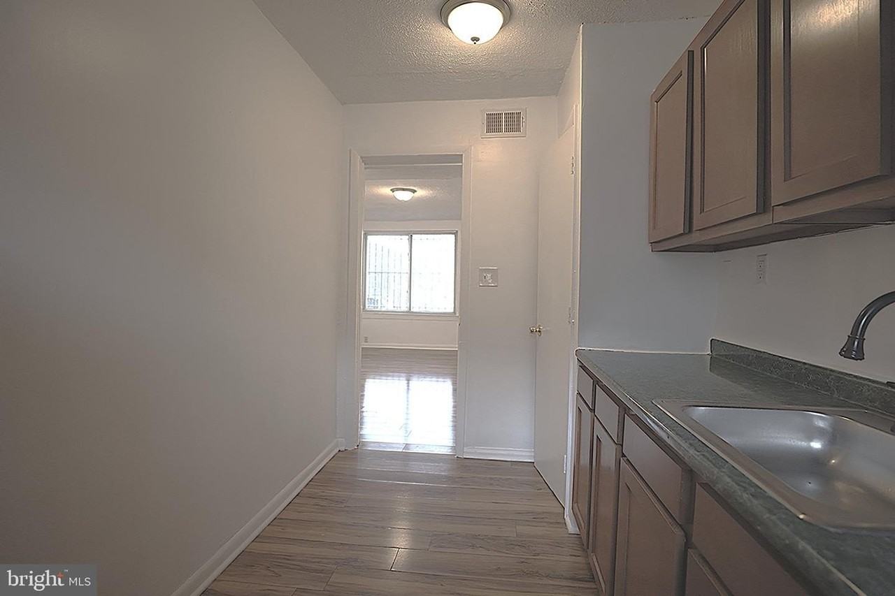 4329 Halley Ter Se - Photo 5 of 8