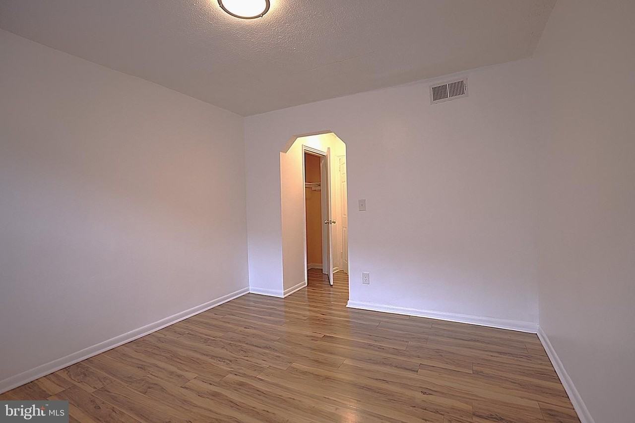 4329 Halley Ter Se - Photo 7 of 8